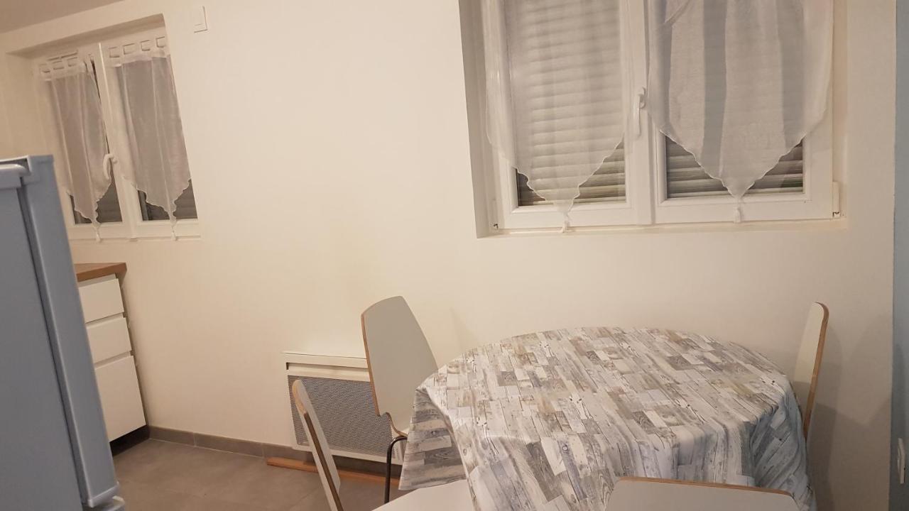 Appartement Au Calme Changis-sur-Marne Exteriör bild